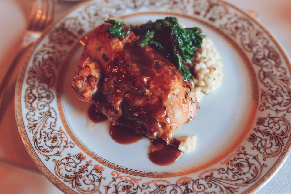 Students were served a chicken breast with creamy risotto and spinach for lunch (Sara Feigin)