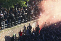 <p>Protesters use smoke bombs during the demonstrations during the G-20 summit in Hamburg, Germany, July 6, 2017. (Photo: Pawel Kopczynski/Reuters) </p>