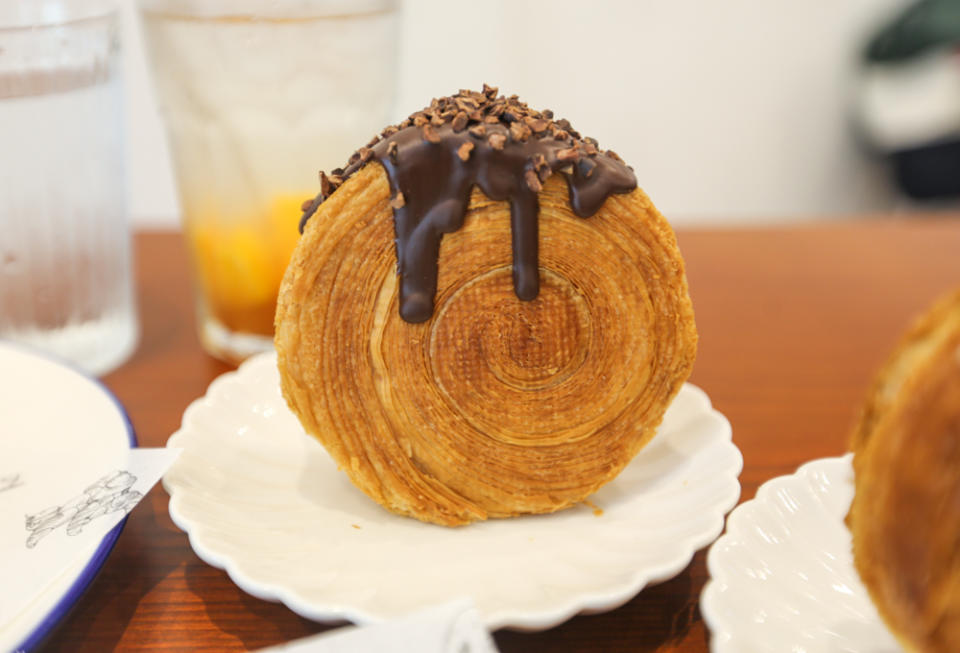 circular croissant listicle - nuage boulangerie patisserie 17