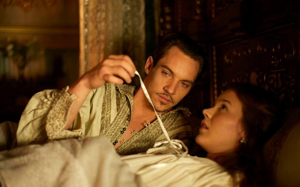 'I imagine that his sexual partners would have been pretty overawed by the experience': Jonathan Rhys Meyers in The Tudors - Television Stills