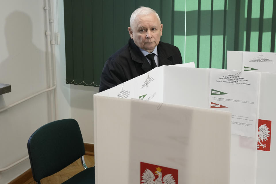 Jaroslaw Kaczynski, the leader of the opposition conservative Law and Justice party, casts his ballot during local elections in Warsaw, Poland, Sunday, April 7, 2024. Voters across Poland are casting ballots in local elections Sunday in the first electoral test for the coalition government of Prime Minister Donald Tusk nearly four months since it took power. (AP Photo/Czarek Sokolowski)