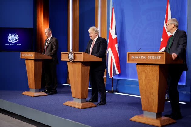 <strong>Chief medical officer Sir Chris Whitty, prime minister Boris Johnson and chief scientific adviser Sir Patrick Vallance during a media briefing in Downing Street.</strong> (Photo: Tolga Akmen via PA Wire/PA Images)