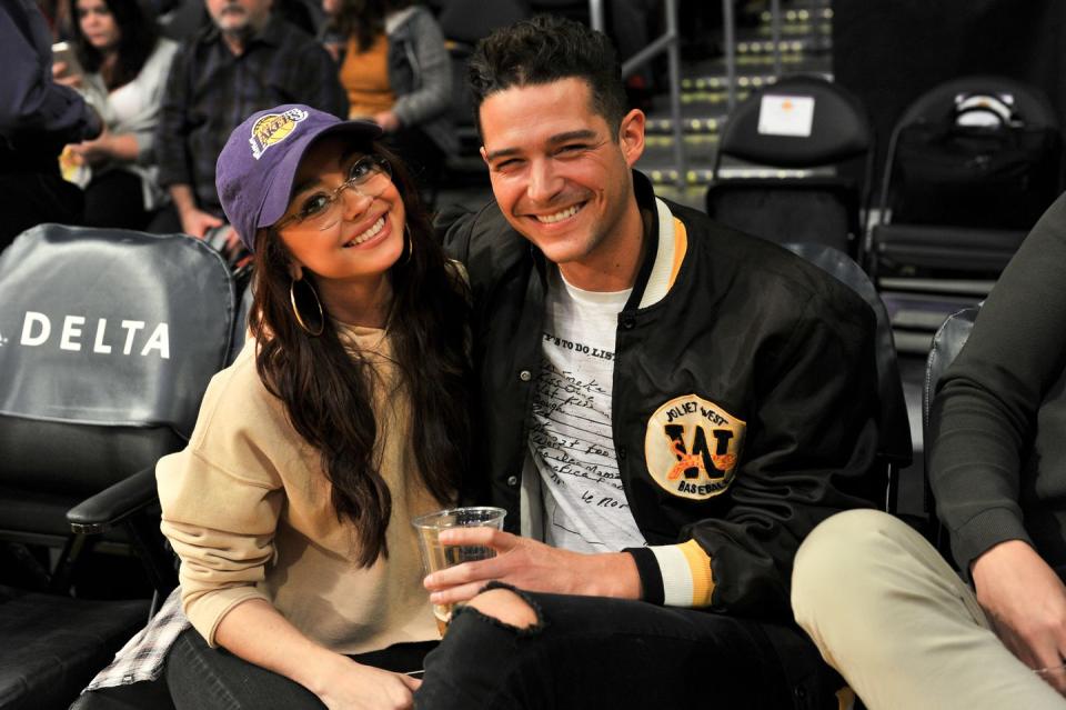 Wells Adams and Sarah Hyland