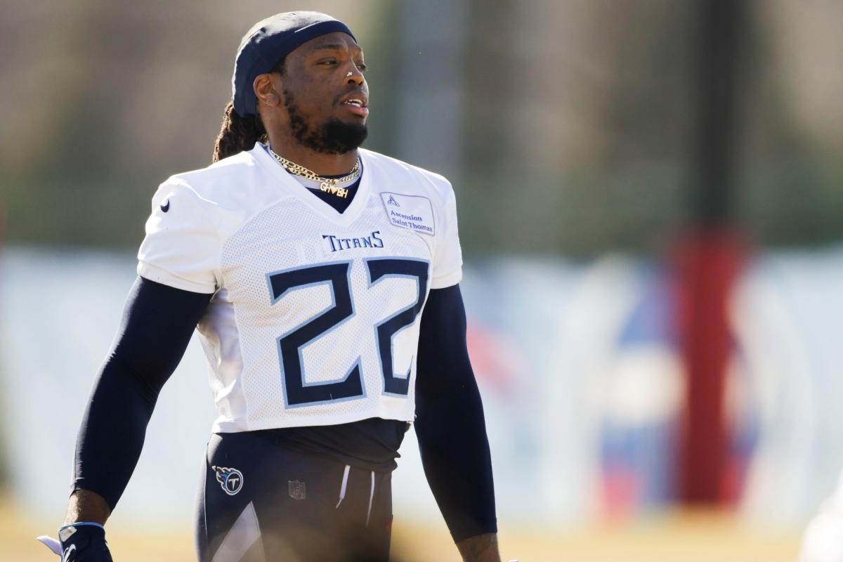 Derrick Henry Helps Send Veteran to Super Bowl LVII - Sports Illustrated  Tennessee Titans News, Analysis and More