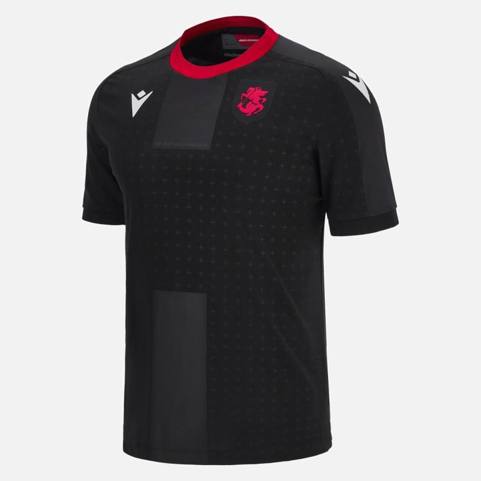 Georgia away (Macron)