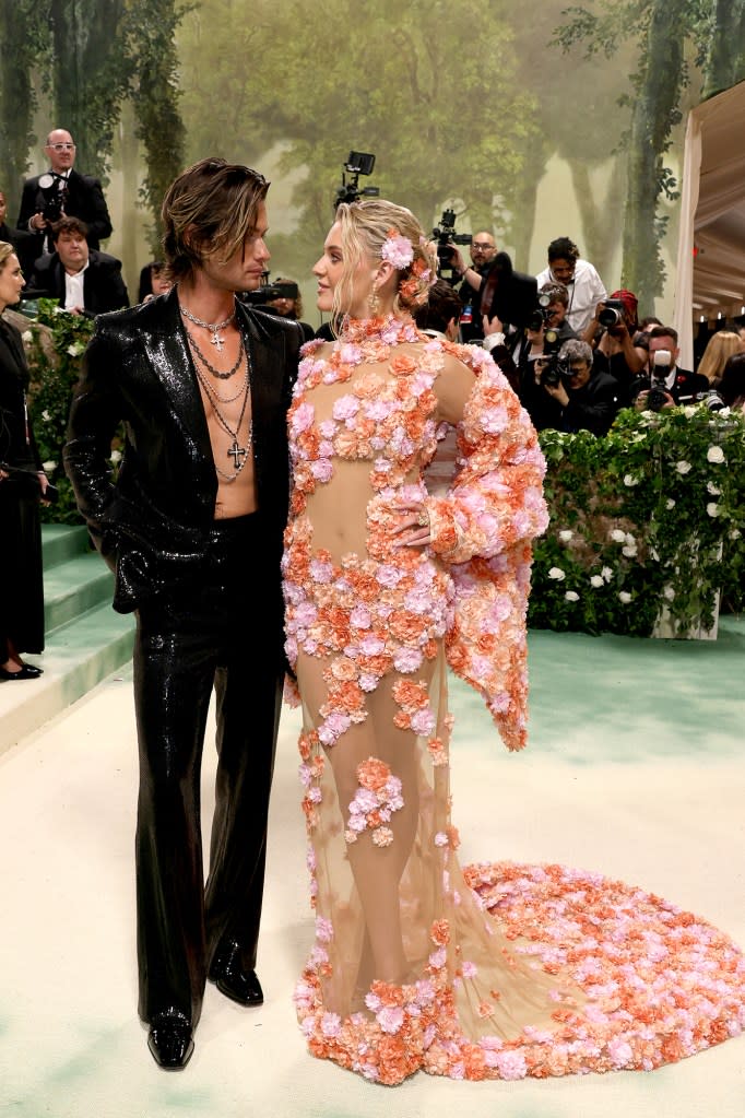 Kelsea Ballerini and Chase Stokes Can't Take Their Eyes Off Each Other While Making Met Gala Debut