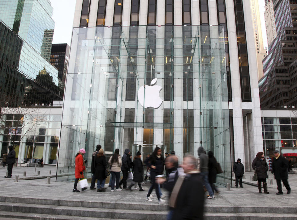The 24-hour Apple Store on New York City's Fifth Avenue was visited by someunwelcome guests