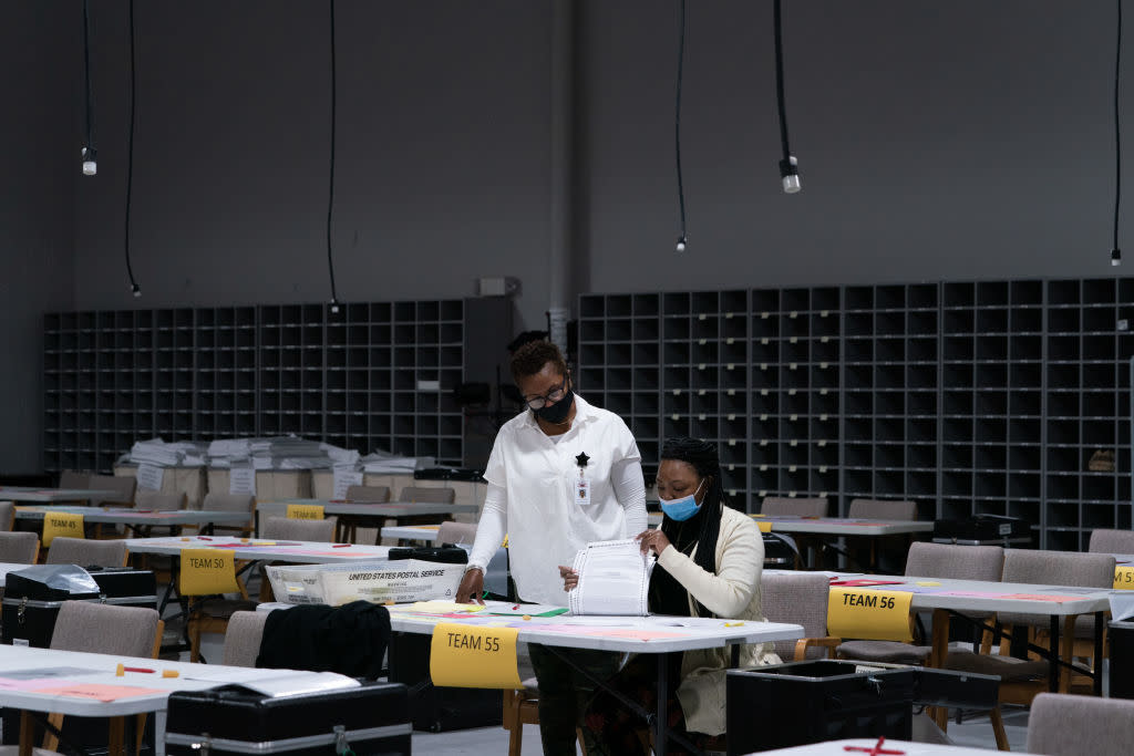 Georgia Begins Hand Tally Of Presidential Race