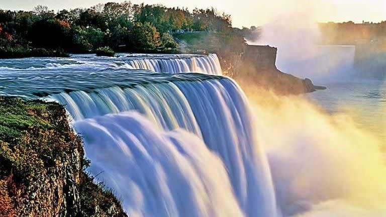 尼加拉瀑布位於美國、加拿大交界。（圖／翻攝自Niagara Falls State Park官網）