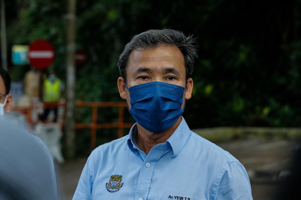 Penang Mayor Datuk Yew Tung Seang speaks to reporters during a press conference at the Penang Youth Park May 10, 2021. — Picture by Sayuti Zainudin