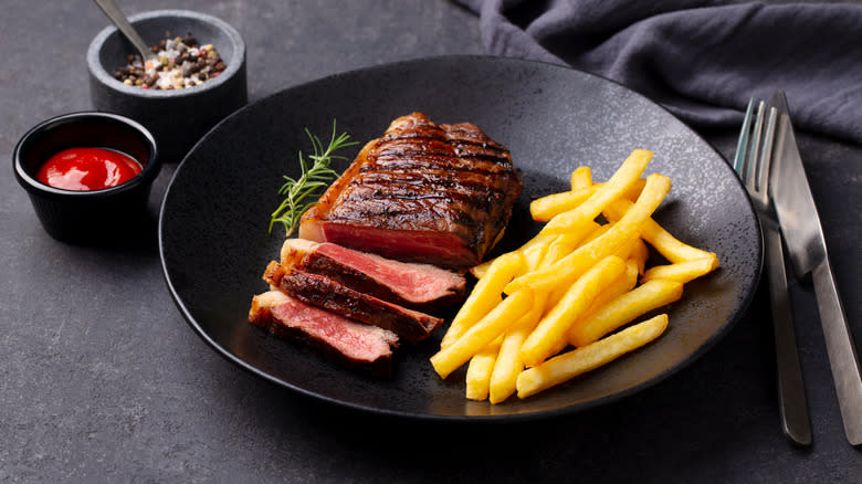 Seared steak with french fries