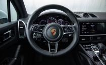 <p>2019 Porsche Cayenne S</p>