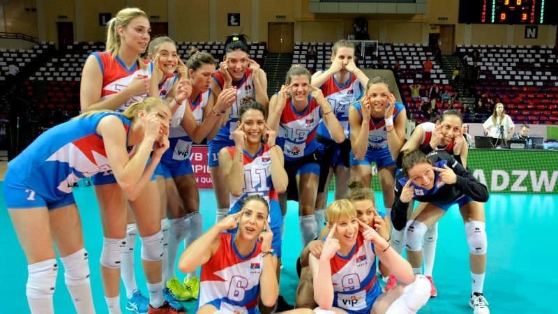 The Serbian women&rsquo;s volleyball team after their win against Poland. (Photo: <a href="http://www.fivb.org/en/Volleyball/viewPressRelease.asp?No=68159&Language=en" target="_blank">FIVB</a>)