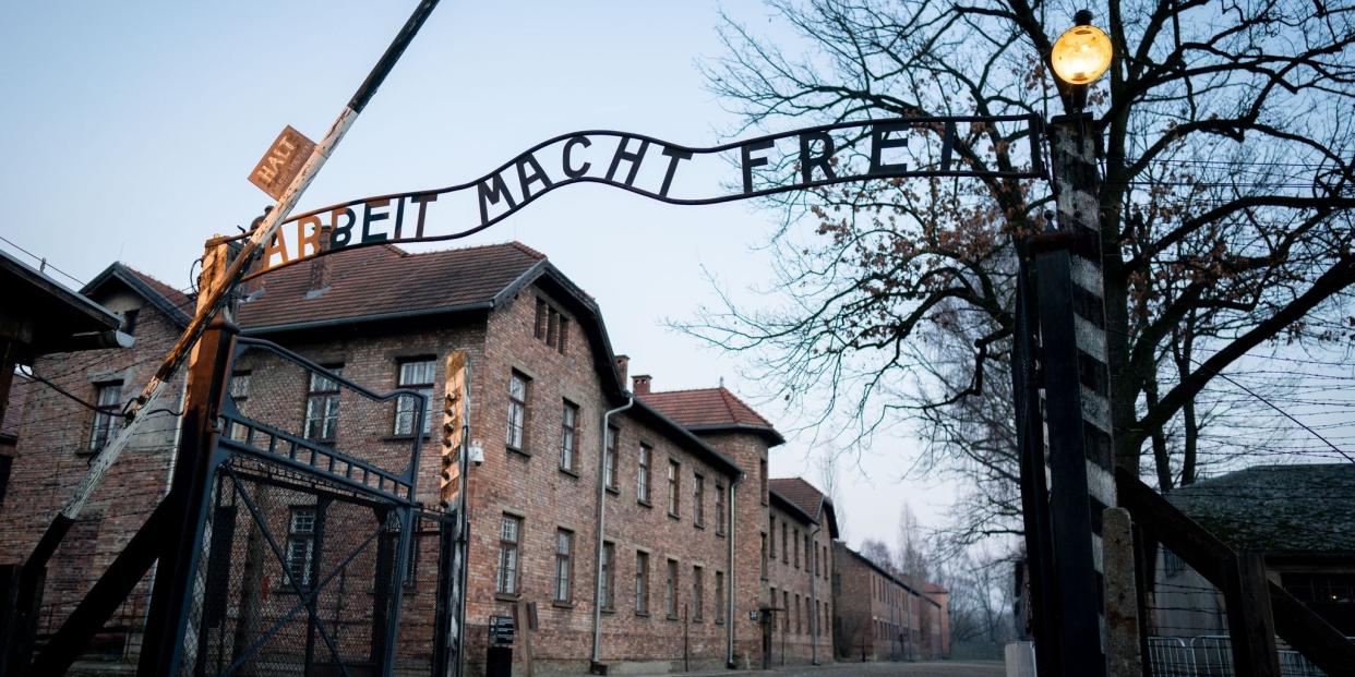 Vor dem Besuch in dem früheren Konzentrationslager Auschwitz sollen Jugendliche den Hitlergruß gezeigt haben.<span class="copyright">Kay Nietfeld/dpa</span>