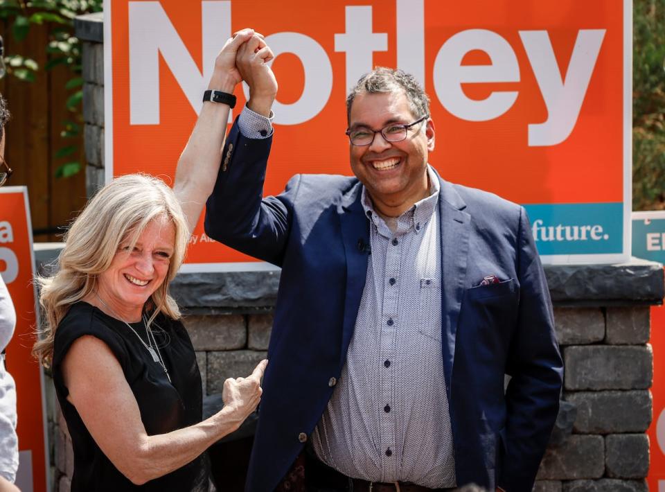 Alberta NDP Leader Rachel Notley, celebrated Nenshi's endorsement at a campaign event three days before last spring's election.