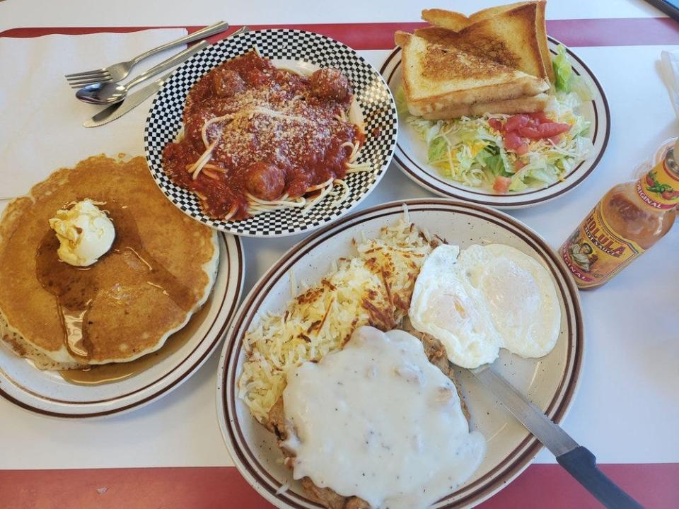 Food at Jody's Diner