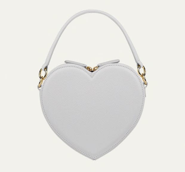Bag Trends 2023: Heart Shapes, Tangy Hues, Hobo Silhouettes & More –  StyleCaster