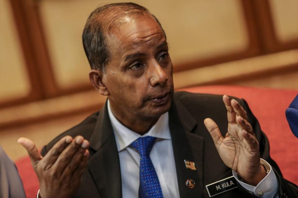 Human Resources Minister M. Kulasegaran says he stands by his comments that the India-born Dr Zakir Naik intends to sow discord in Malaysia through public remarks. ― Picture by Hari Anggara