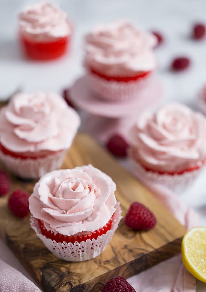 Lemon Buttercream Rose Cupcakes