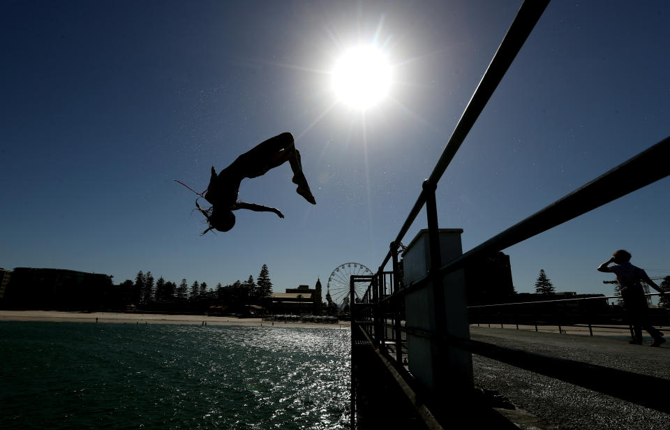 Locals attempt to keep cool as Adelaide hit 46.2. Source: BoM