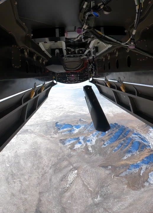 The A2LE being released from the internal weapons bay of the MQ-20 Avenger. <em>General Atomics</em>