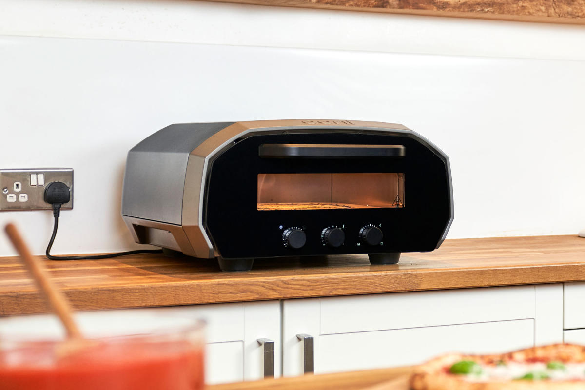 Ooni's Volt 12 is the company's first indoor pizza oven
