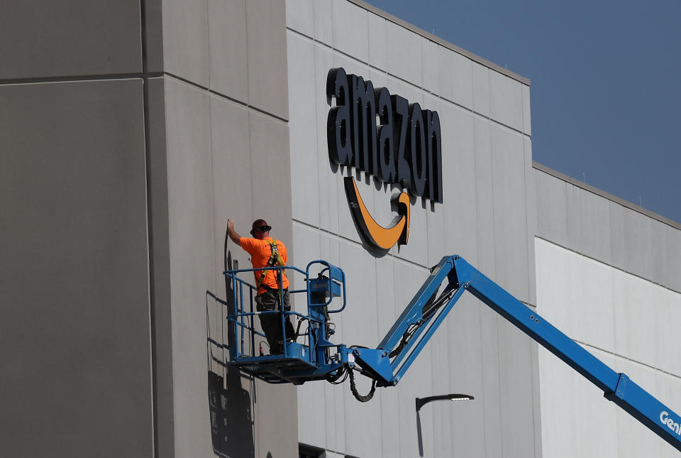 Amazon <a href="https://www.bizjournals.com/sacramento/news/2017/08/10/amazon-com-gives-first-look-at-sacramento.html" target="_blank">reportedly received</a> nearly $2 million in reduced fees and an expedited permitting process to open&nbsp;a&nbsp;new Sacramento fulfillment center in 2017. (Photo: Justin Sullivan via Getty Images)