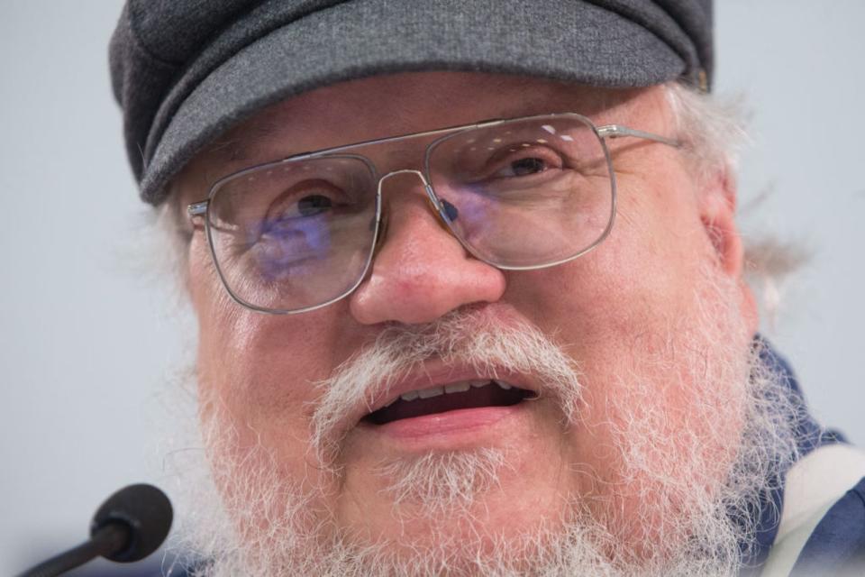 "Game of Thrones"-Schöpfer George R.R. Martin ist auch bei dem geplanten Broadway-Stück mit an Bord. (Bild: Igor Russak/NurPhoto via Getty Images)