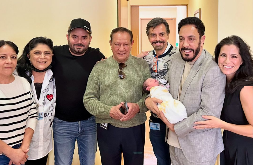 Victoria Ruffo, José Eduardo Derbez, Eugenio Derbez, Tessa, Omar Fayad y Alessandra Rosaldo / Cortesía 