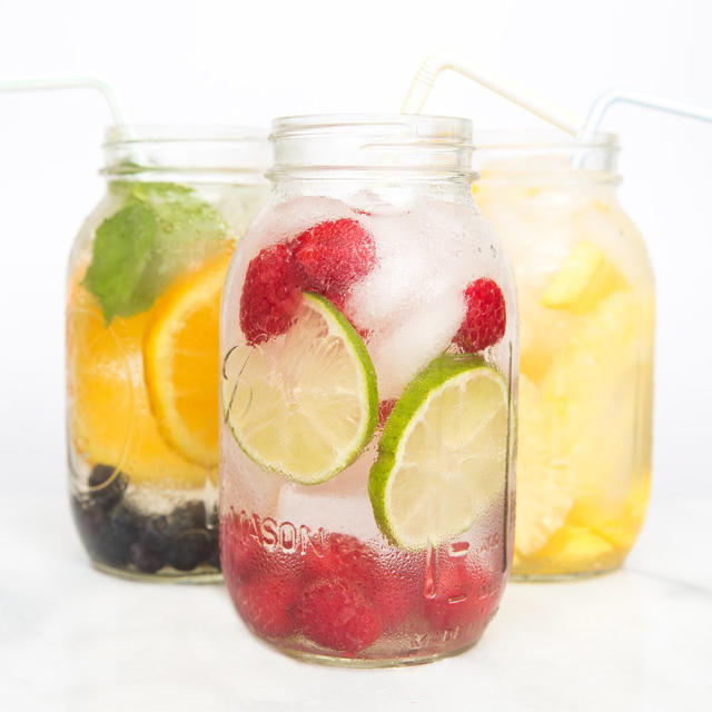 H2O Infusion Pitcher - Fruit-Infuse Your Water | JPIN Supply