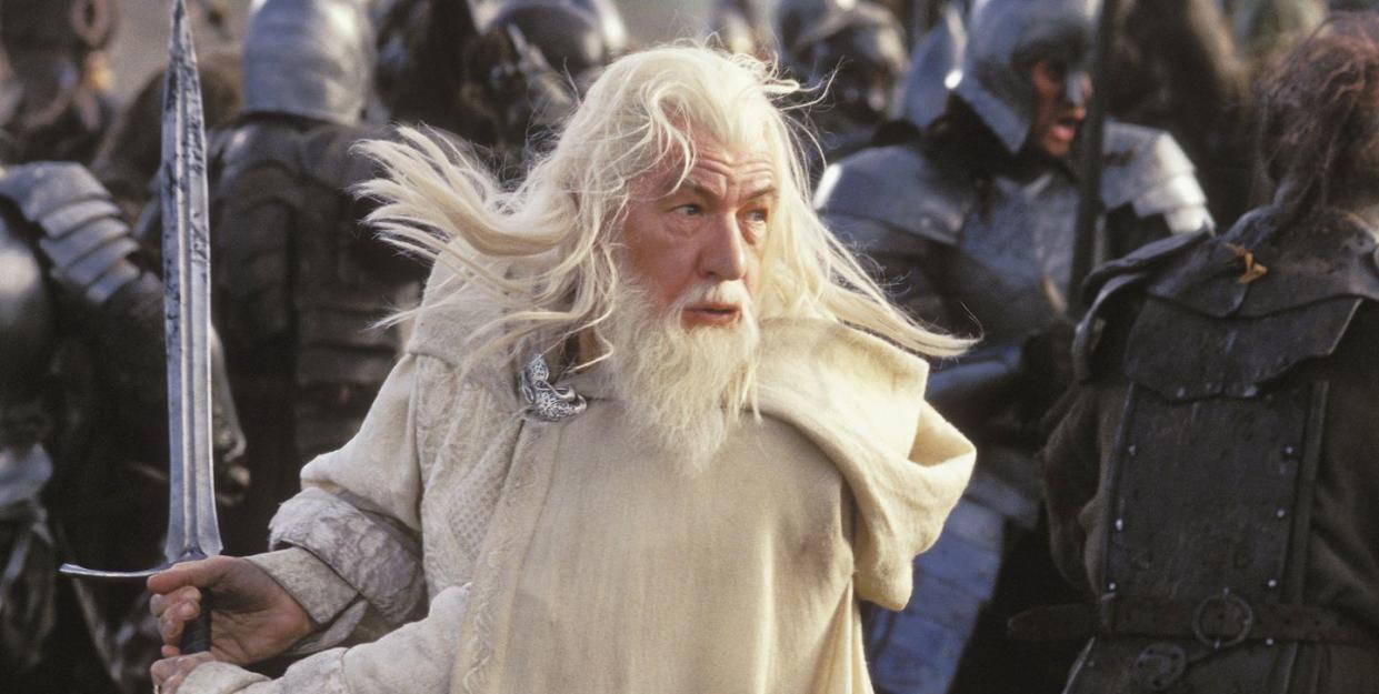 ian mckellen as gandalf holding a sword, lord of the rings return of the king