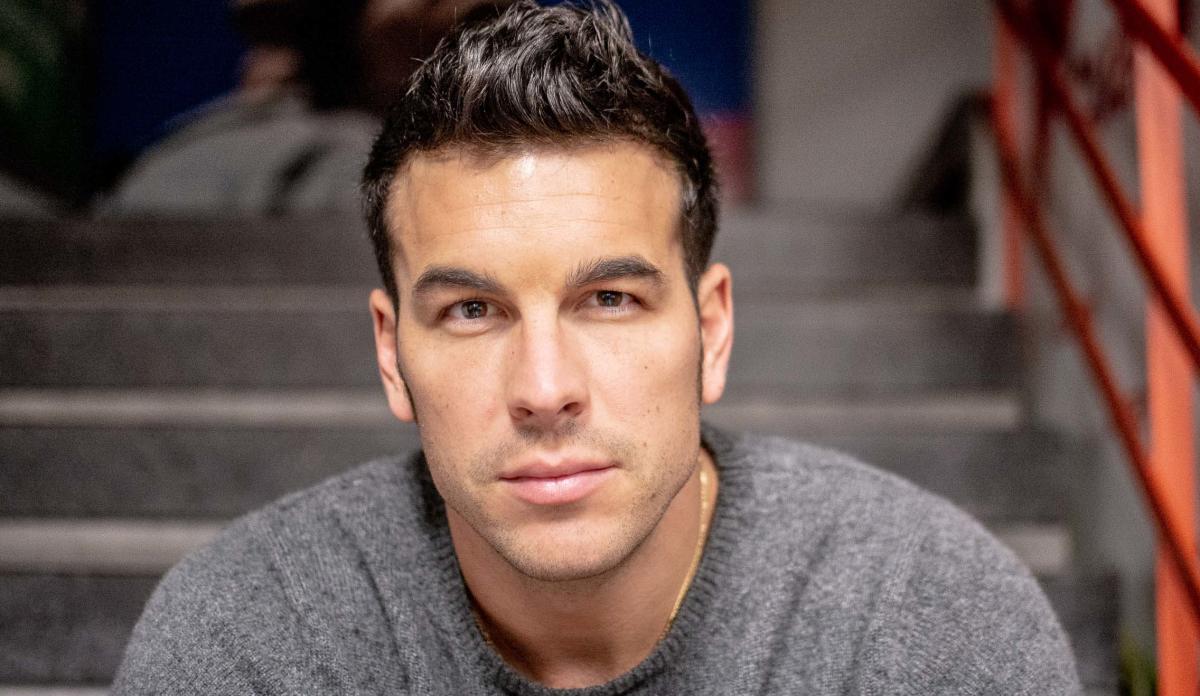 What Mario Casas Films and TV are on Canadian Netflix