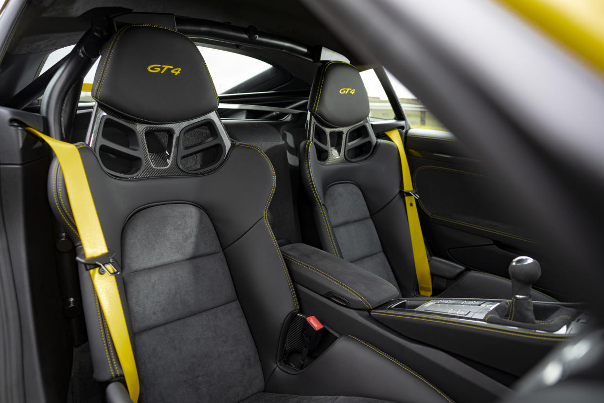 Porsche Cayman GT4 interior