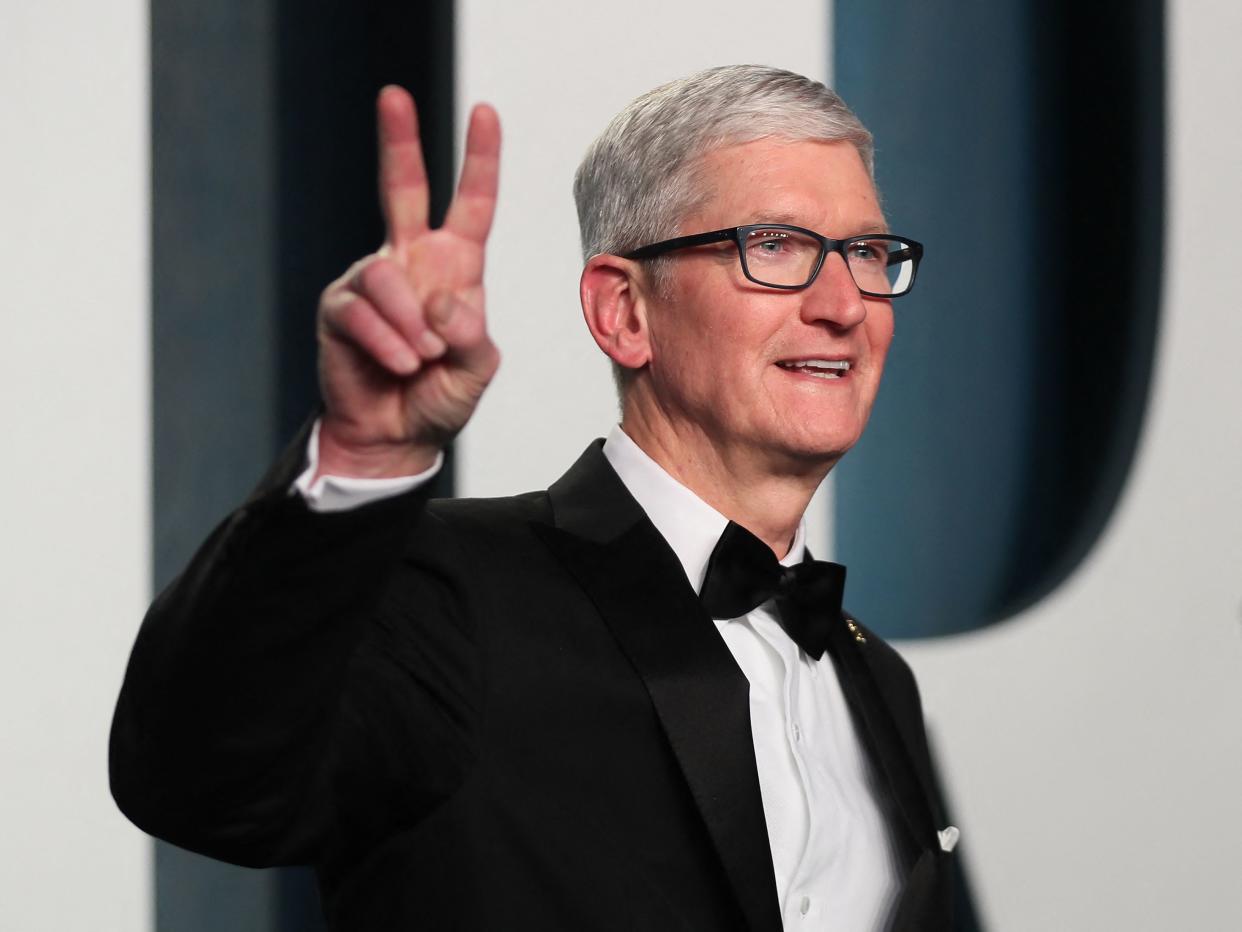 Tim Cook arrives at the Vanity Fair Oscar party during the 94th Academy Awards in Beverly Hills, California, U.S., March 28, 2022.    REUTERS/Danny Moloshok