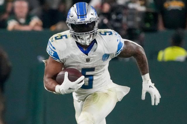 Detroit Lions RB David Montgomery rushes for 3 touchdowns in victory over  Green Bay Packers