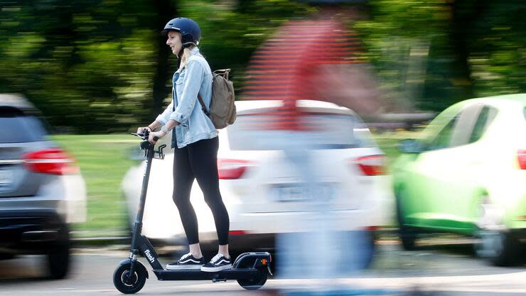 Die Roller sorgen für Neugeschäft – auch in der Assekuranz. Foto: dpa