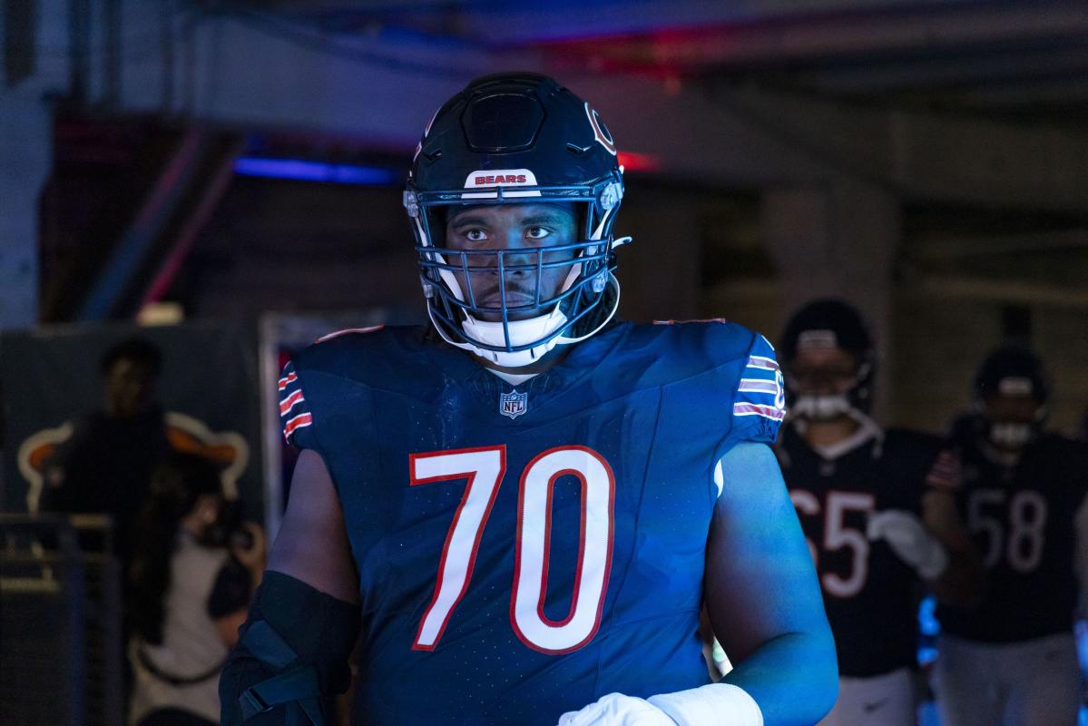 Bears Placing LT Braxton Jones On Injured Reserve, Make Two Other Moves 