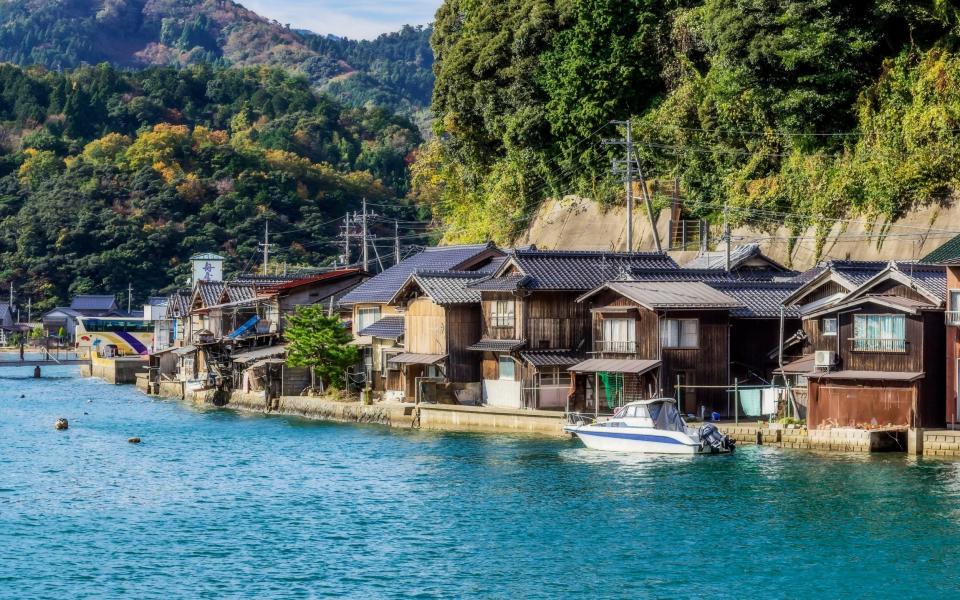 Fishing village by the sea in Kyoto prefecture - Thomas Haupt