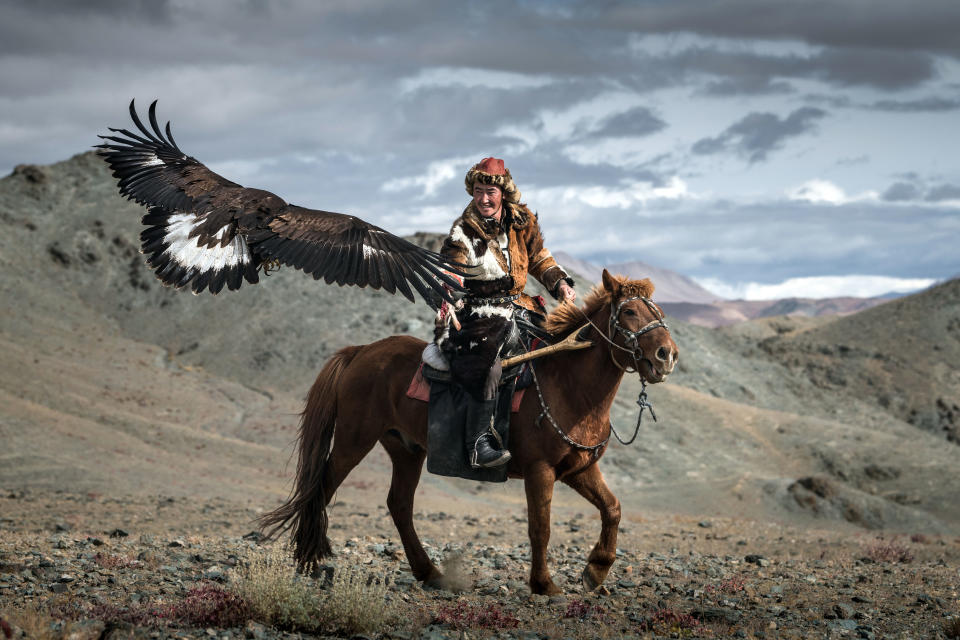 One of the riders with his eagle