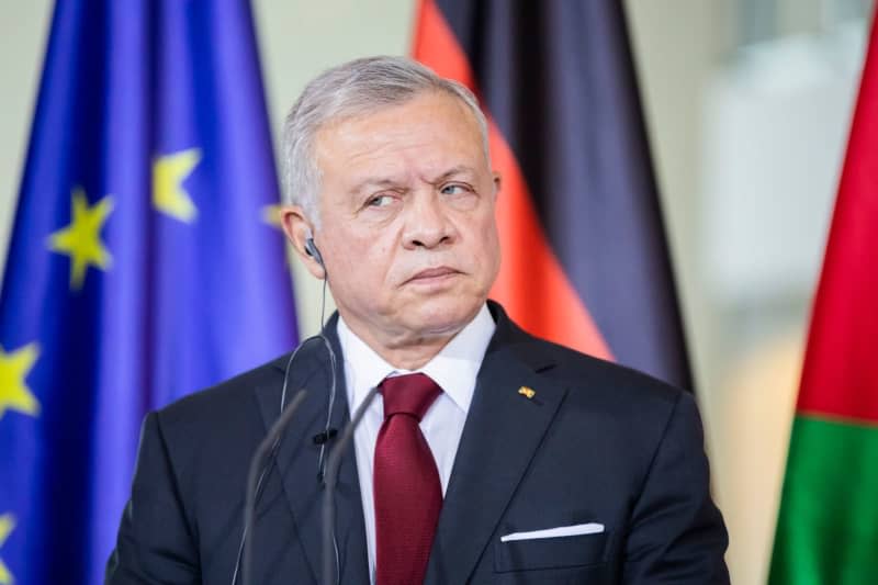 Jordanian King Abdullah II speaks at a press conference in Berlin. Christoph Soeder/dpa