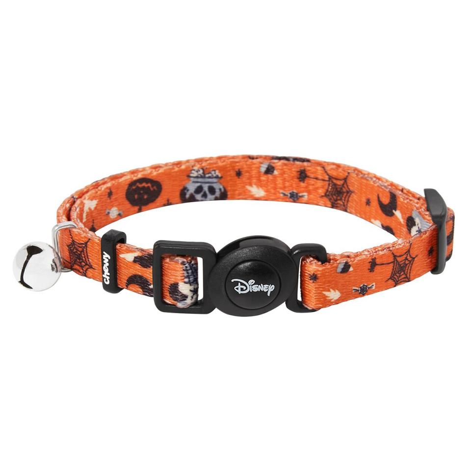 Disney Minnie Mouse Halloween Cat Collar on a white backround