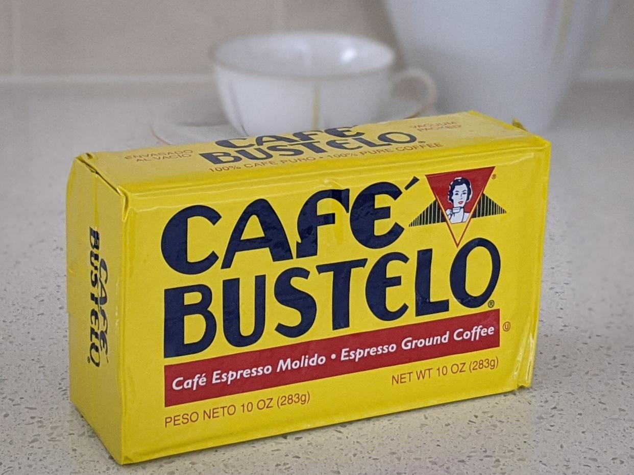 Café Bustelo Espresso Vacuum-Packed Dark Roast