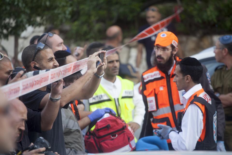 Bomb Blast On Bus In Tel Aviv