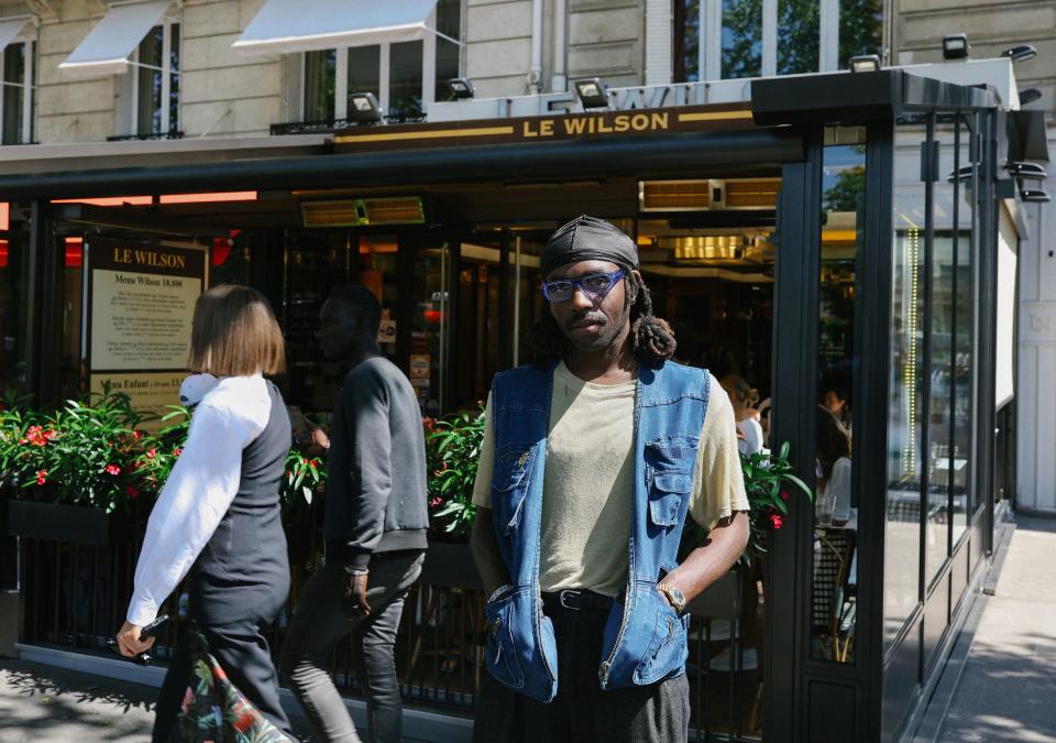 <h1 class="title">Dev Hynes</h1><cite class="credit">Photographed by Phil Oh</cite>