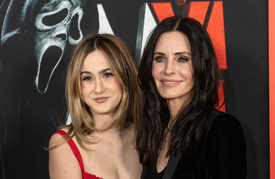 Courteney Cox : moment de complicité avec sa fille Coco Arquette lors de l’avant-première de « Scream VI »