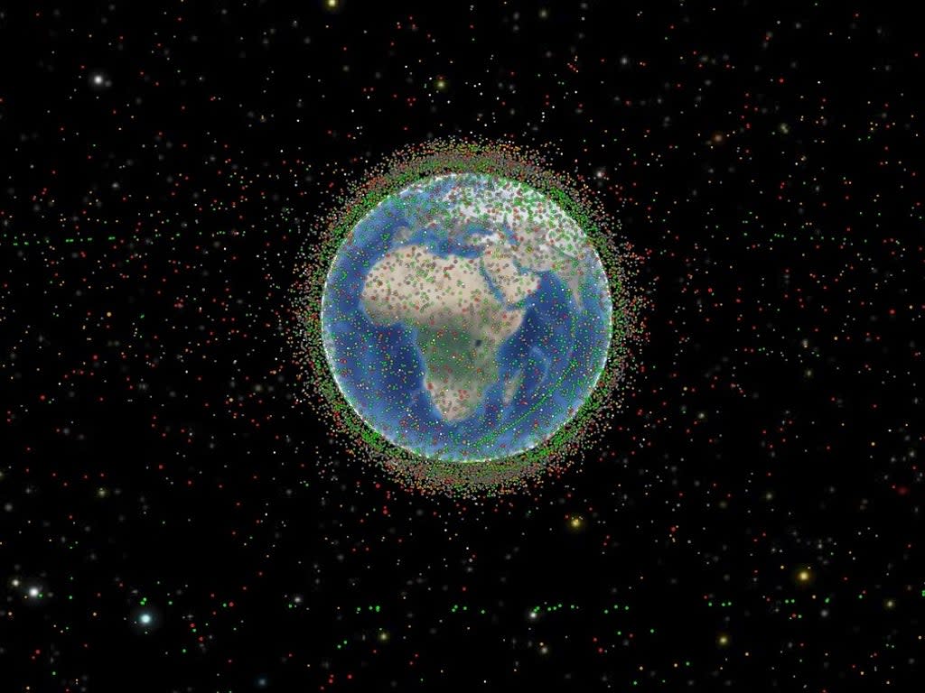 A live satellite orbit visualisation captured on 1 December, 2021. A string of SpaceX Starlink satellites can be seen crossing the Indian Ocean off the coast of Madagascar  (CelesTrak)