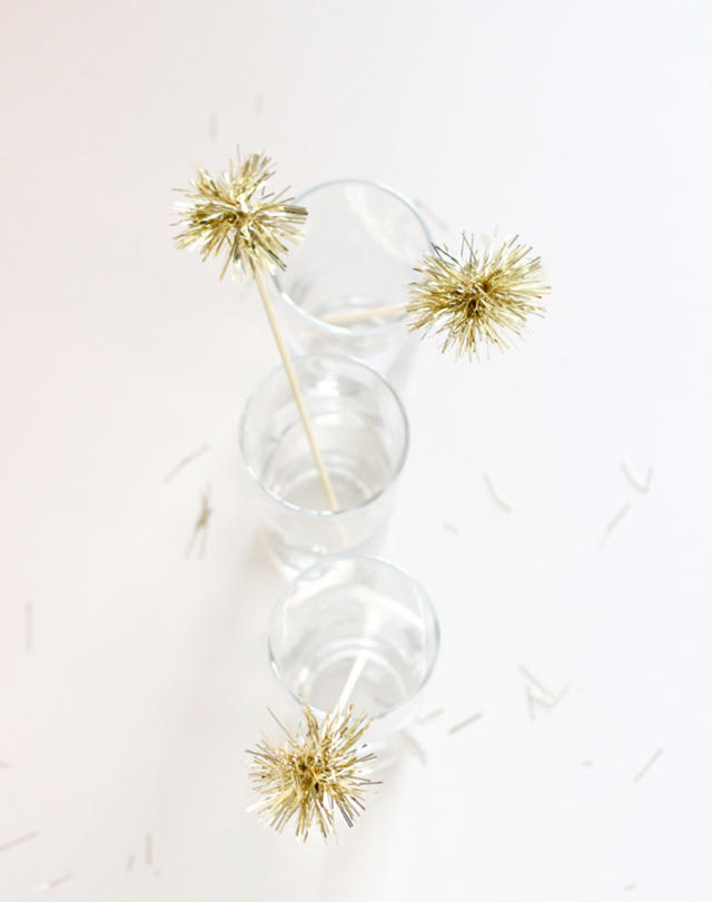 8 Simple and Gorgeous New Year's Party Craft Ideas