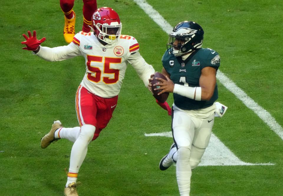 The Philadelphia Eagles vs. Kansas City Chiefs game on Monday Night Football in NFL Week 11 can be seen on ABC and ESPN.