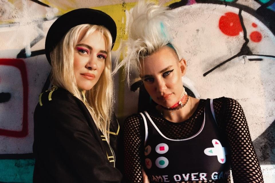 Una versión remezclada de “Goodbye Princess” en colaboración con DJ NERVO