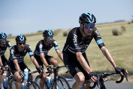 Cycling - Tour de France cycling race - The 190.5 km (118 miles) Stage 6 from Arpajon-sur-Cere to Montauban, France - 07/07/2016 - Team Sky rider Chris Froome (R) of Britain cycles with team mates during the stage. REUTERS/Juan Medina